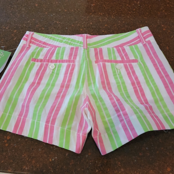 Lilly Pulitzer seerious sucker shorts - Picture 2 of 4